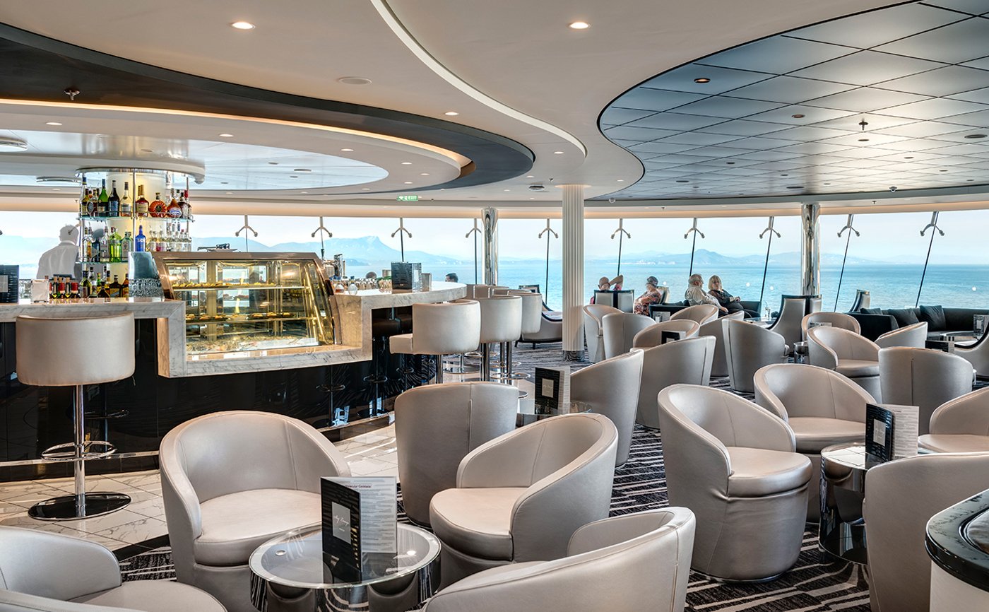 Day and Night Bars, Lounges | MSC Cruises