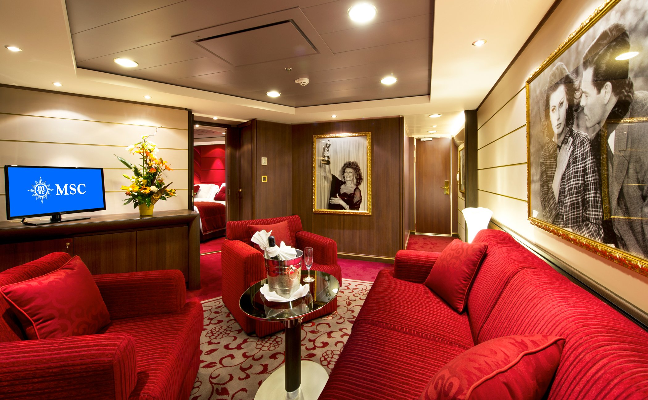 MSC Divina Cabin: Royal Suite 01