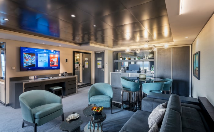 MSC Yacht Club Royal suite with whirlpool bath | MSC Cruises MSC Yacht Club Royal suite with whirlpool bath | MSC Cruises